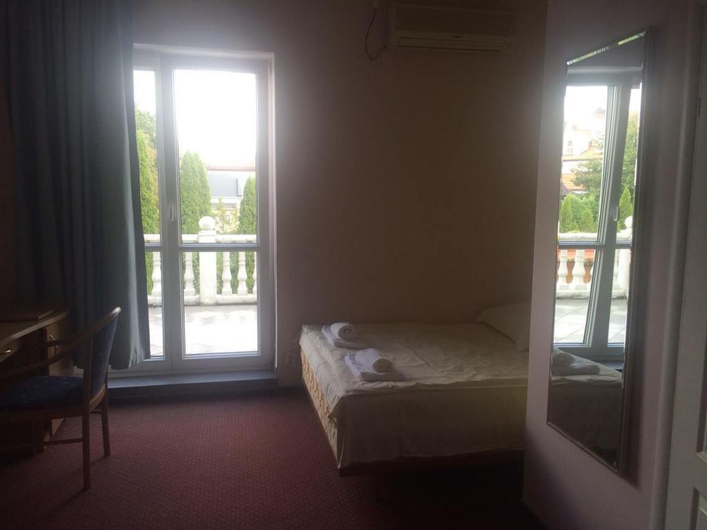 Rezydencja Parkowa Hotel Varşovia Cameră foto