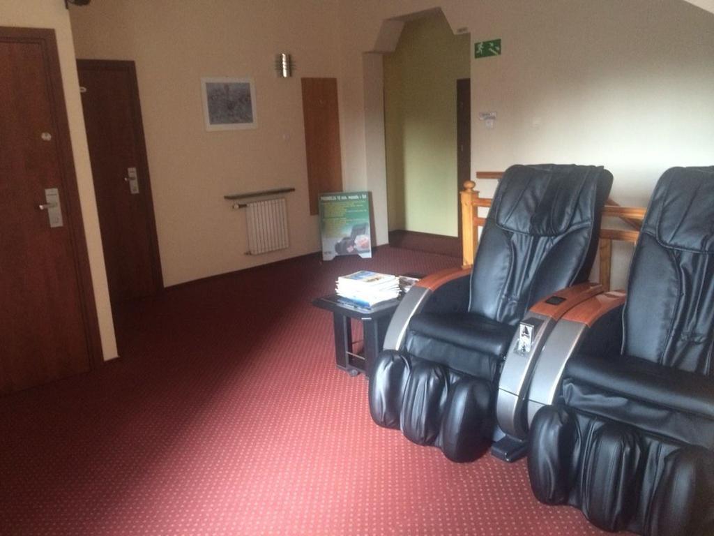 Rezydencja Parkowa Hotel Varşovia Exterior foto