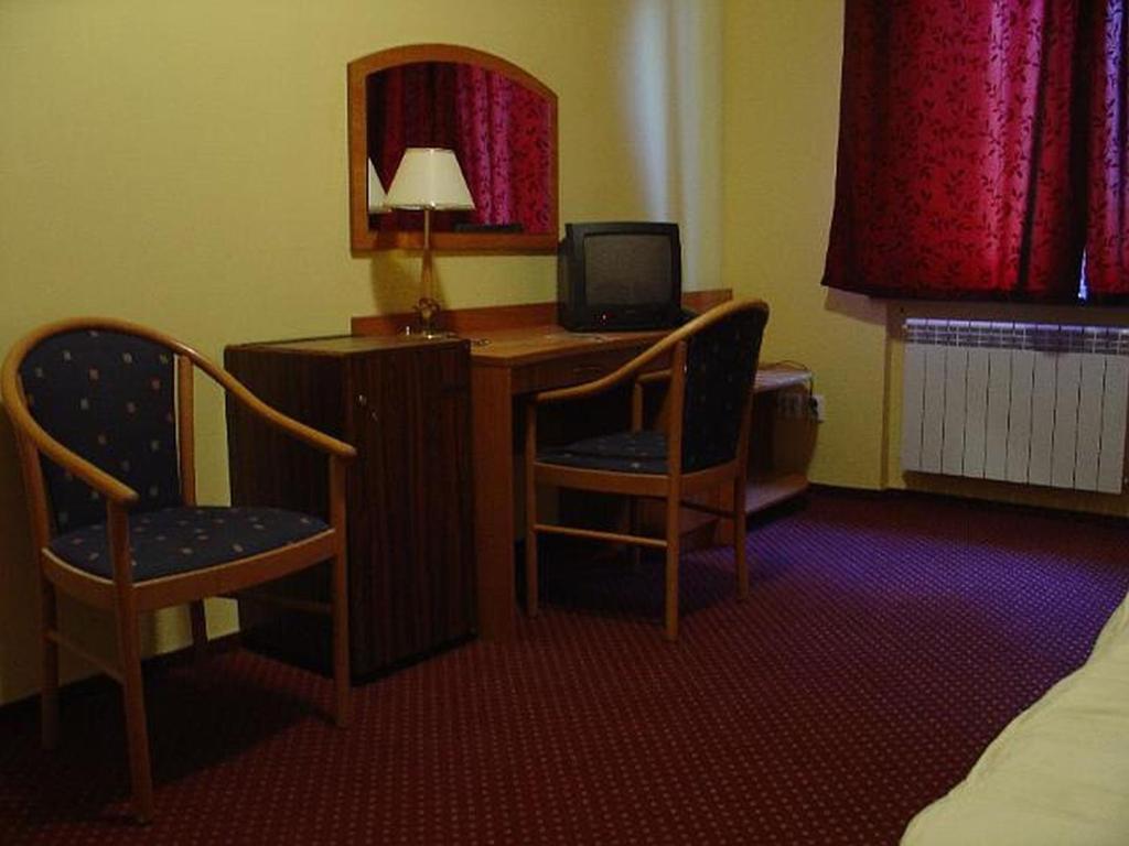 Rezydencja Parkowa Hotel Varşovia Cameră foto